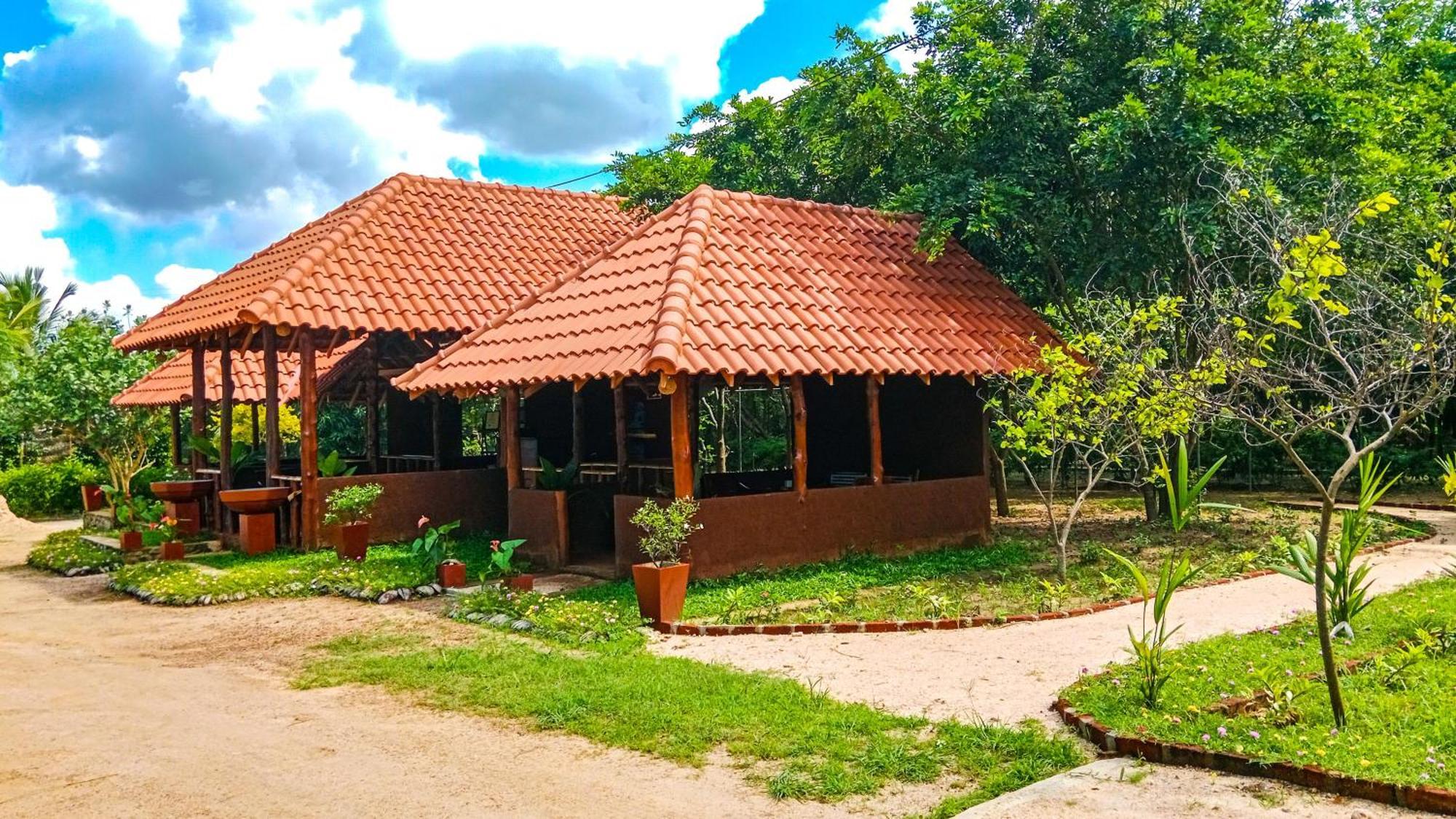 Ceylon Amigos Eco Resort Sigiriya Esterno foto